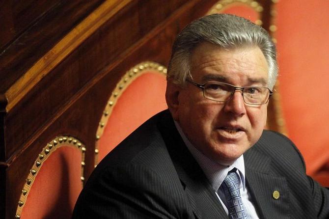 Stiffoni conferma: 50 mila euro nostri per comprare elettrodomestici ai senatori leghisti