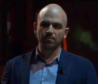 Saviano: il gioco "pulito" sta mangiandosi l'Italia Saviano: il gioco "pulito" sta mangiandosi l'Italia