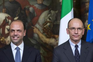 Il balletto sull'Imu tra Berlusconi e Letta