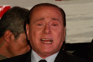 A Berlusconi basta poco per sentirsi garantito
