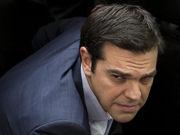 Tsipras si è caricato sulle spalle il dilemma della sinistra europeista
