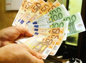 Raffaele Cantone: sbagliatissimo l'innalzamento della soglia del contante a 3 mila euro