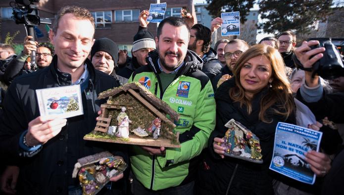 Festeggiare il Natale a scuola: la vera storia di Rozzano e della destra che difende il presepe