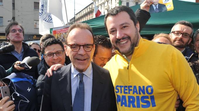 Il “moderato” Parisi già mollato da Salvini che raduna i leghisti a Milano da soli, senza candidato sindaco